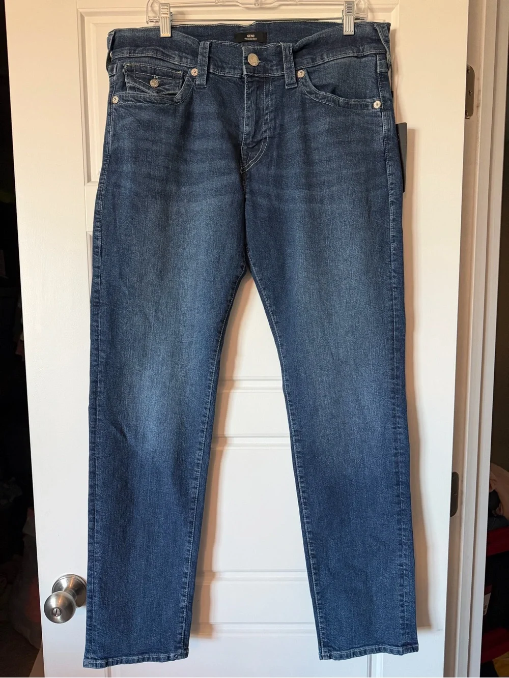 NETrue Religion Men’s Geno Relaxed Slim Denim Jeans